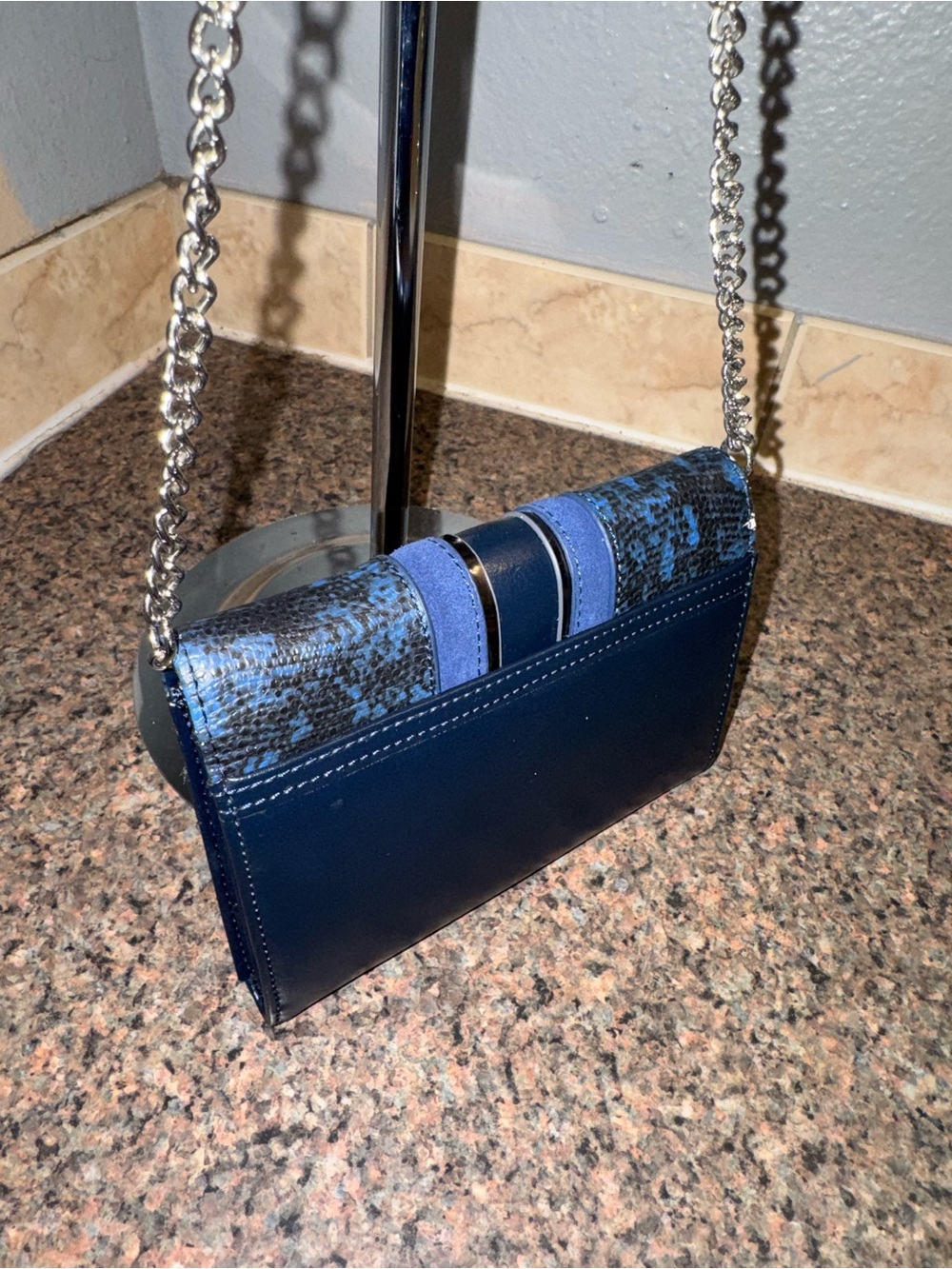 Sharif Navy & Black Crossbody Wallet on chain euc - Picture 5 of 8